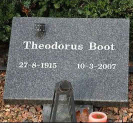 thedorus__theo__boot__1915-2007_.jpg
